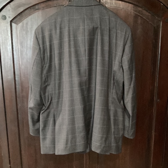 Jos.A.Banks Traveler Suit Size 52 waist 47 Hemmed to 31 length - Picture 4 of 4